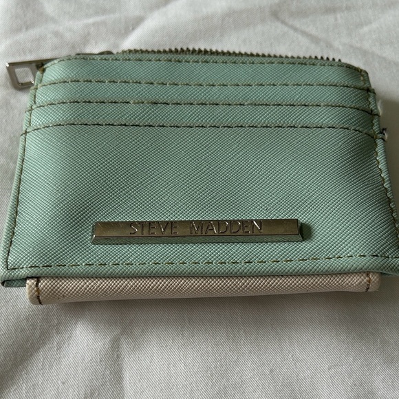 Steve Madden Handbags - Steve Madden Pastel Green Card Holder Wallet
